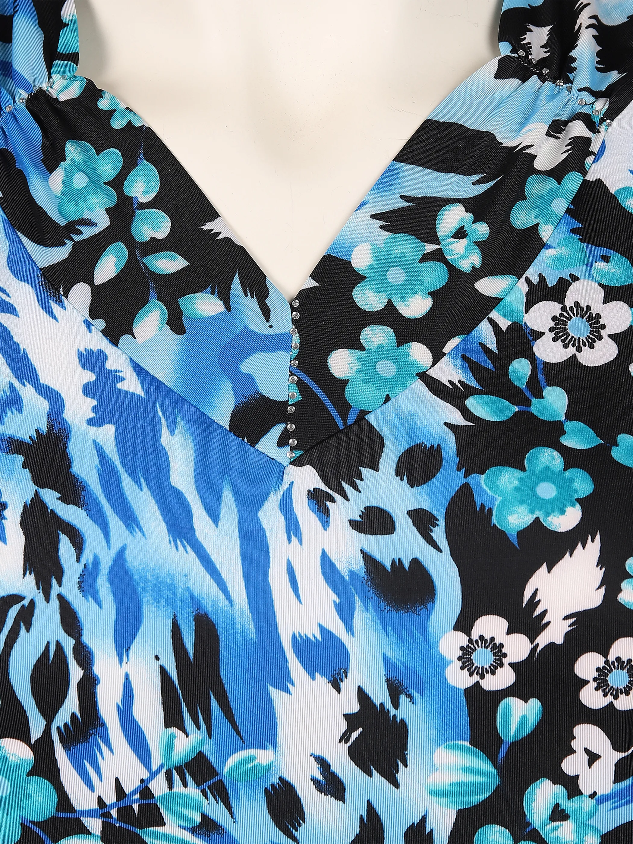 Sonja Blank Da-Gr. Größen Shirt V-Ausschni Blau 832446 BLAU/MINT 3 Sonja Blank Da-Gr. Größen Shirt V-Ausschni Blau 832446 BLAU/MINT 3