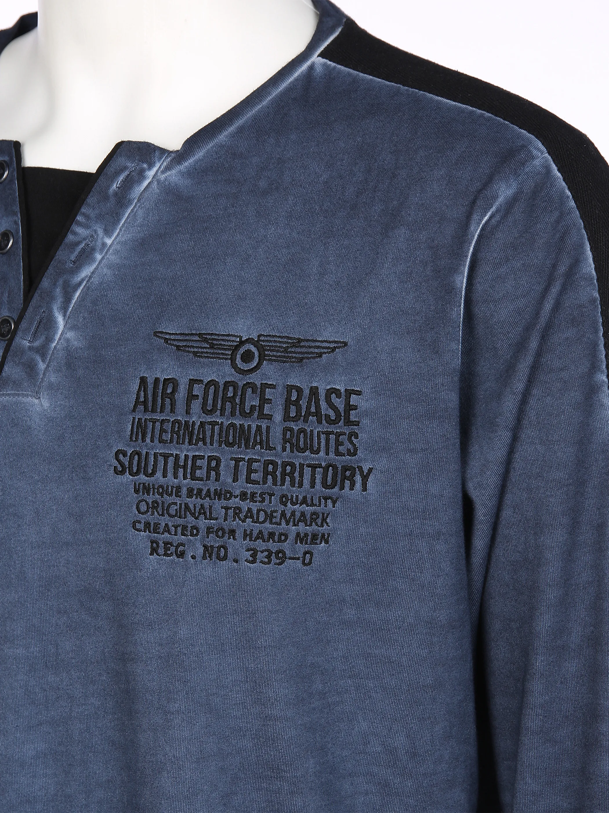 Southern Territory He. Henleyshirt 1/1 Arm acid Blau 858156 NAVY 3 Southern Territory He. Henleyshirt 1/1 Arm acid Blau 858156 NAVY 3