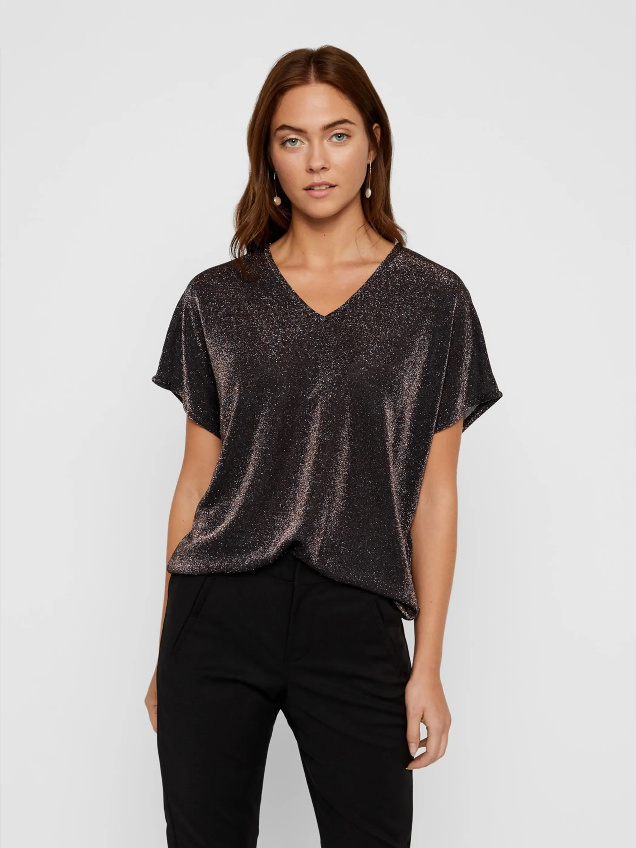 Vero Moda 10221623 VMDENISE SS V-NECK TO Braun 824706 239015001 2 Vero Moda 10221623 VMDENISE SS V-NECK TO Braun 824706 239015001 2