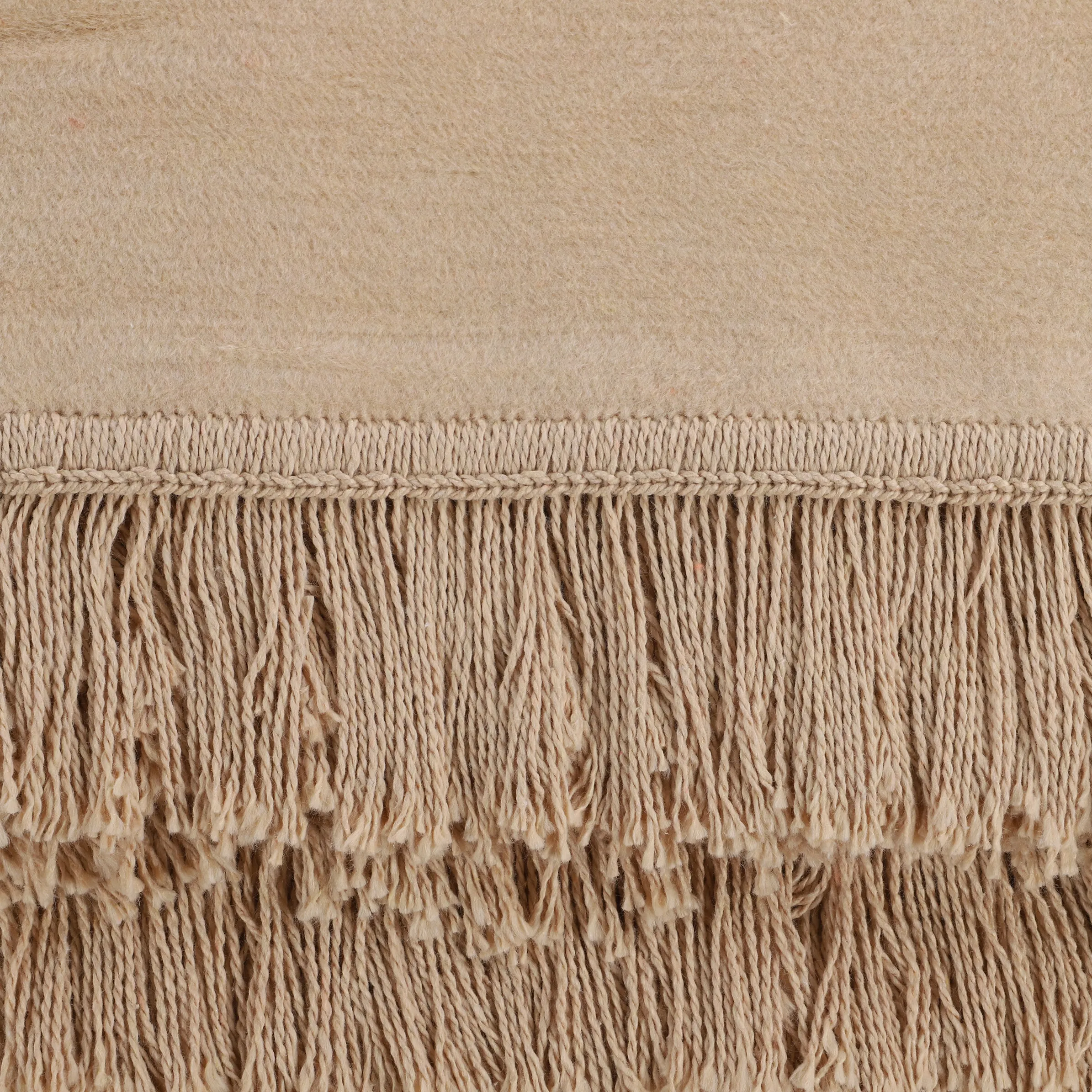 Villa Grinario Wohndecke mit Fransen 150x200c Beige 884583 CAMEL 3 Villa Grinario Wohndecke mit Fransen 150x200c Beige 884583 CAMEL 3