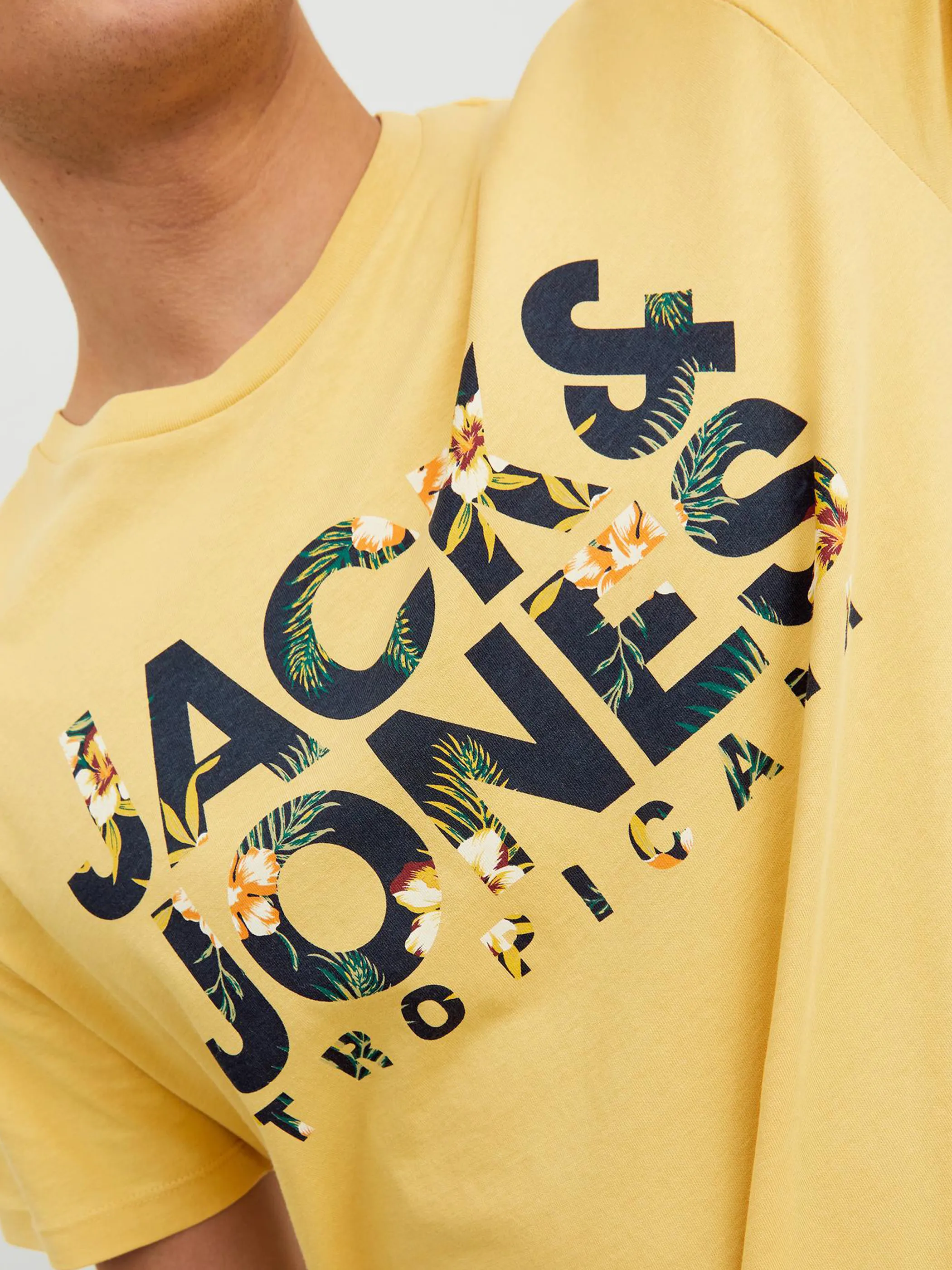 Jack Jones 12224688 JJBECS SHAPE TEE SS C Gelb 875269 176798 3