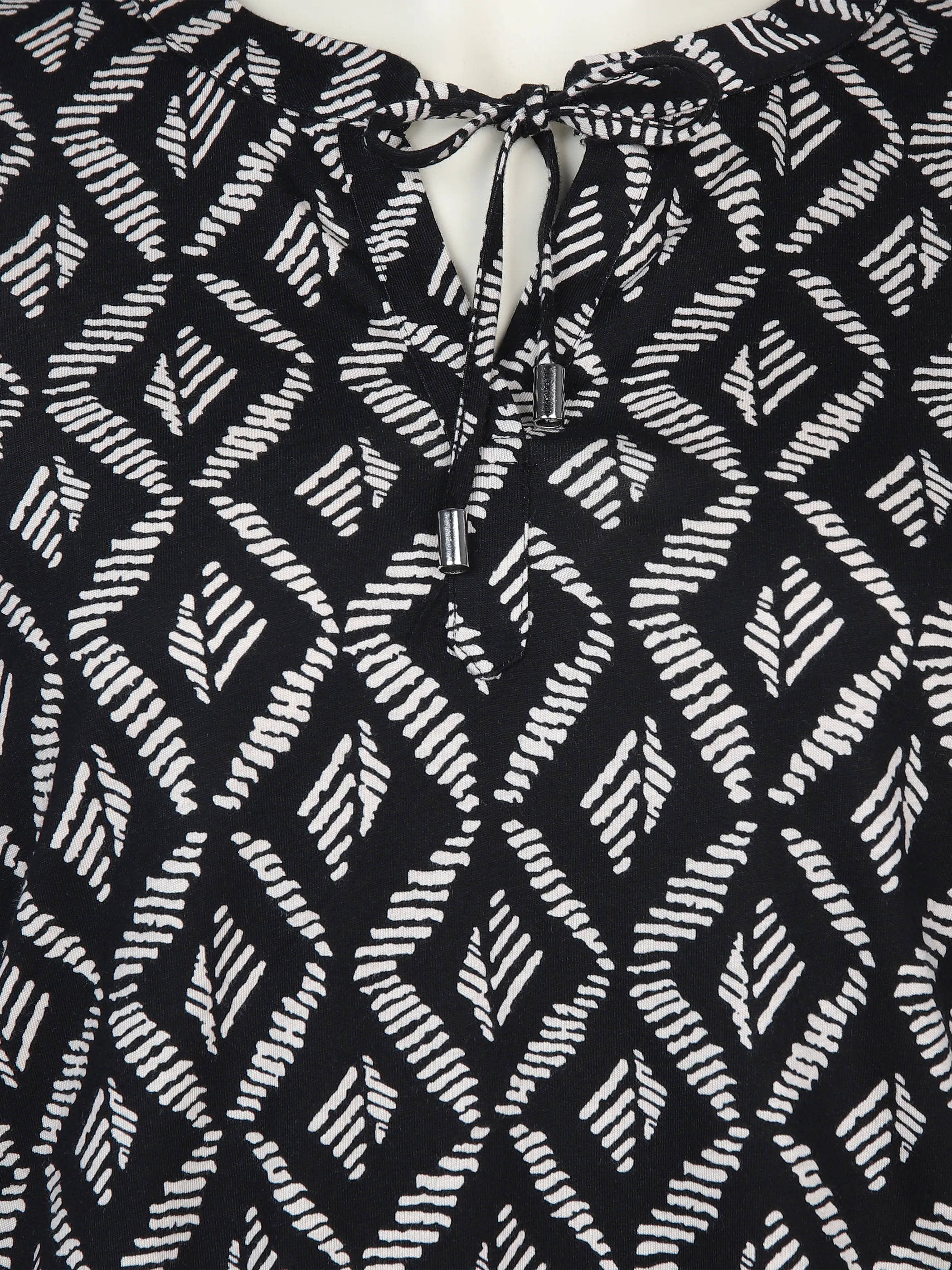 Sonja Blank Da-gr. Gr. Halbarmshirt m. Ethno Schwarz 894097 SCHWARZ 3 Sonja Blank Da-gr. Gr. Halbarmshirt m. Ethno Schwarz 894097 SCHWARZ 3