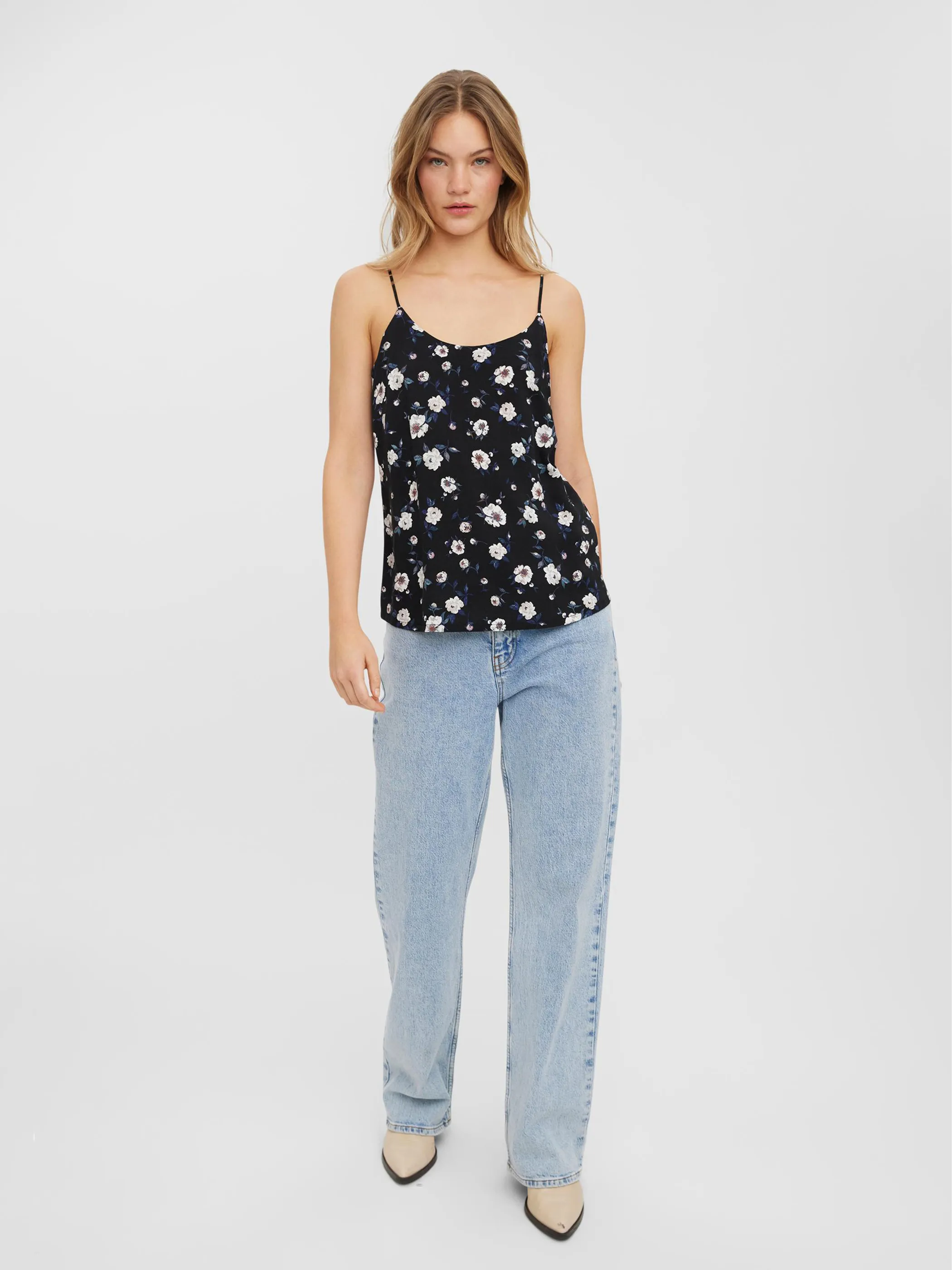 Vero Moda 10245152 VMSIMPLY EASY SINGLET Schwarz 850320 177868033 4 Vero Moda 10245152 VMSIMPLY EASY SINGLET Schwarz 850320 177868033 4