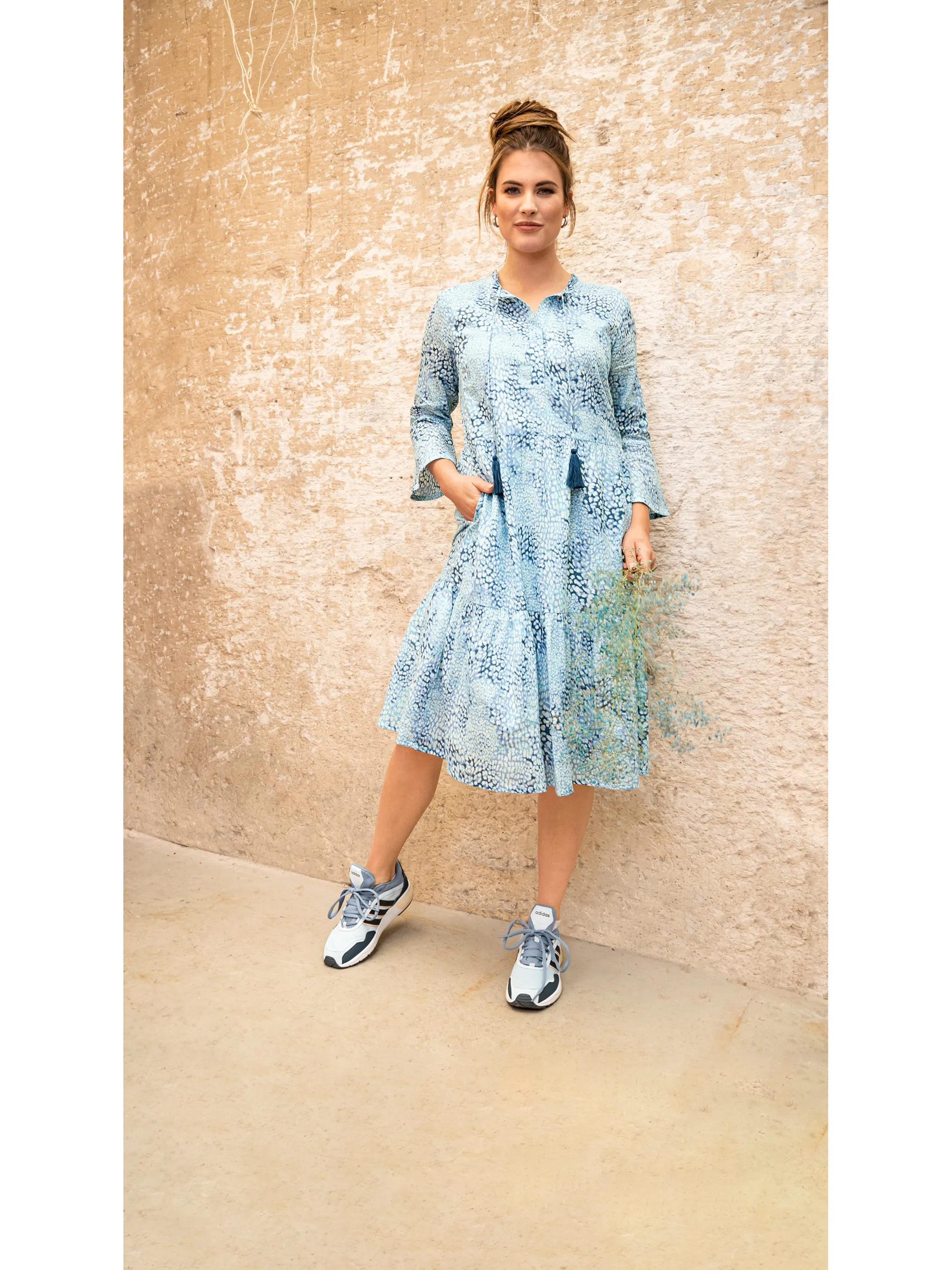 Lisa Tossa Da-Midi-Kleid m. Alloverprint Blau 862728 BLAU GEM. 4 Lisa Tossa Da-Midi-Kleid m. Alloverprint Blau 862728 BLAU GEM. 4
