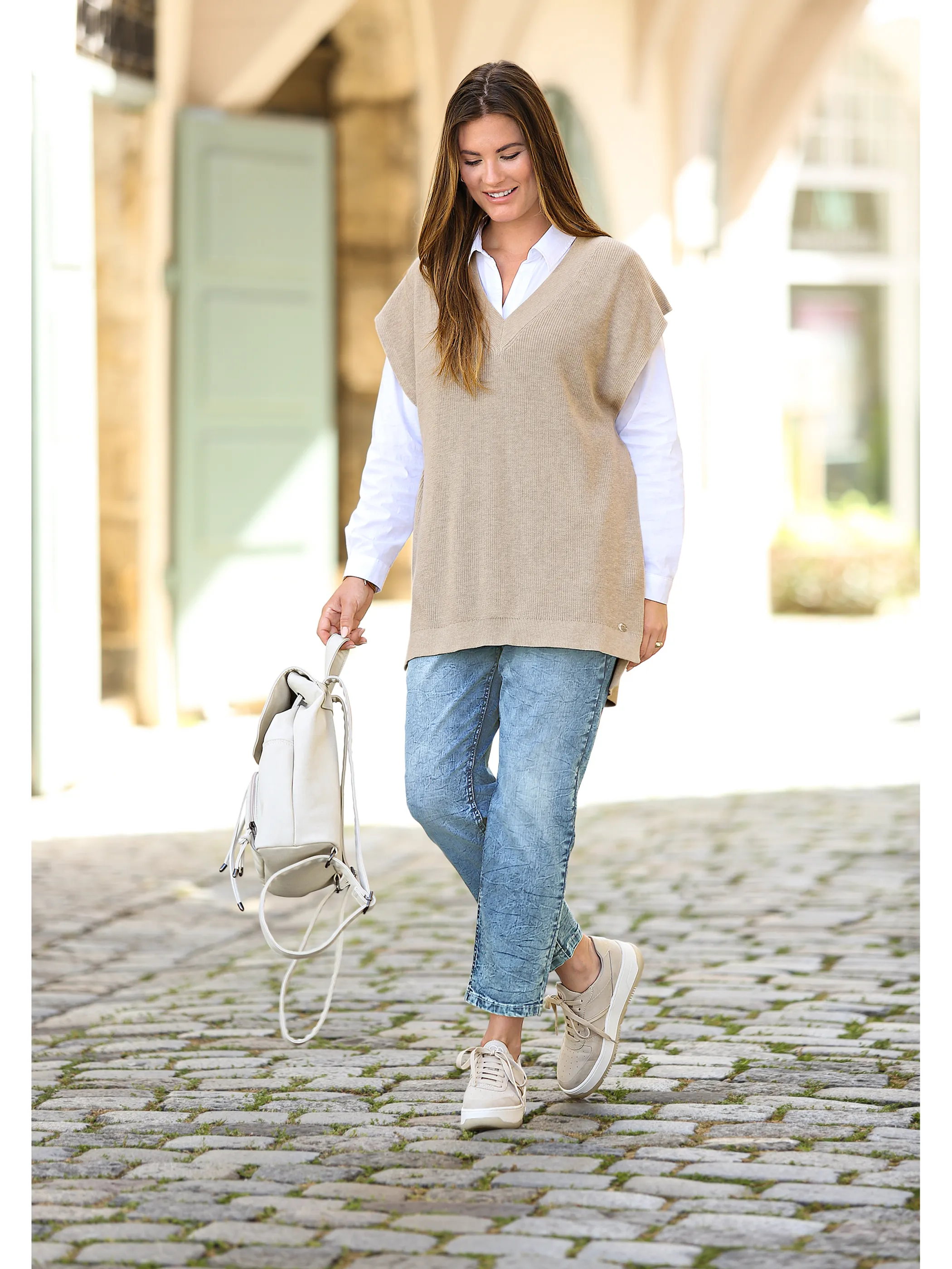 Lisa Tossa Da-Pullunder m. V-Ausschnitt Braun 866547 BEIGE MEL 4 Lisa Tossa Da-Pullunder m. V-Ausschnitt Braun 866547 BEIGE MEL 4