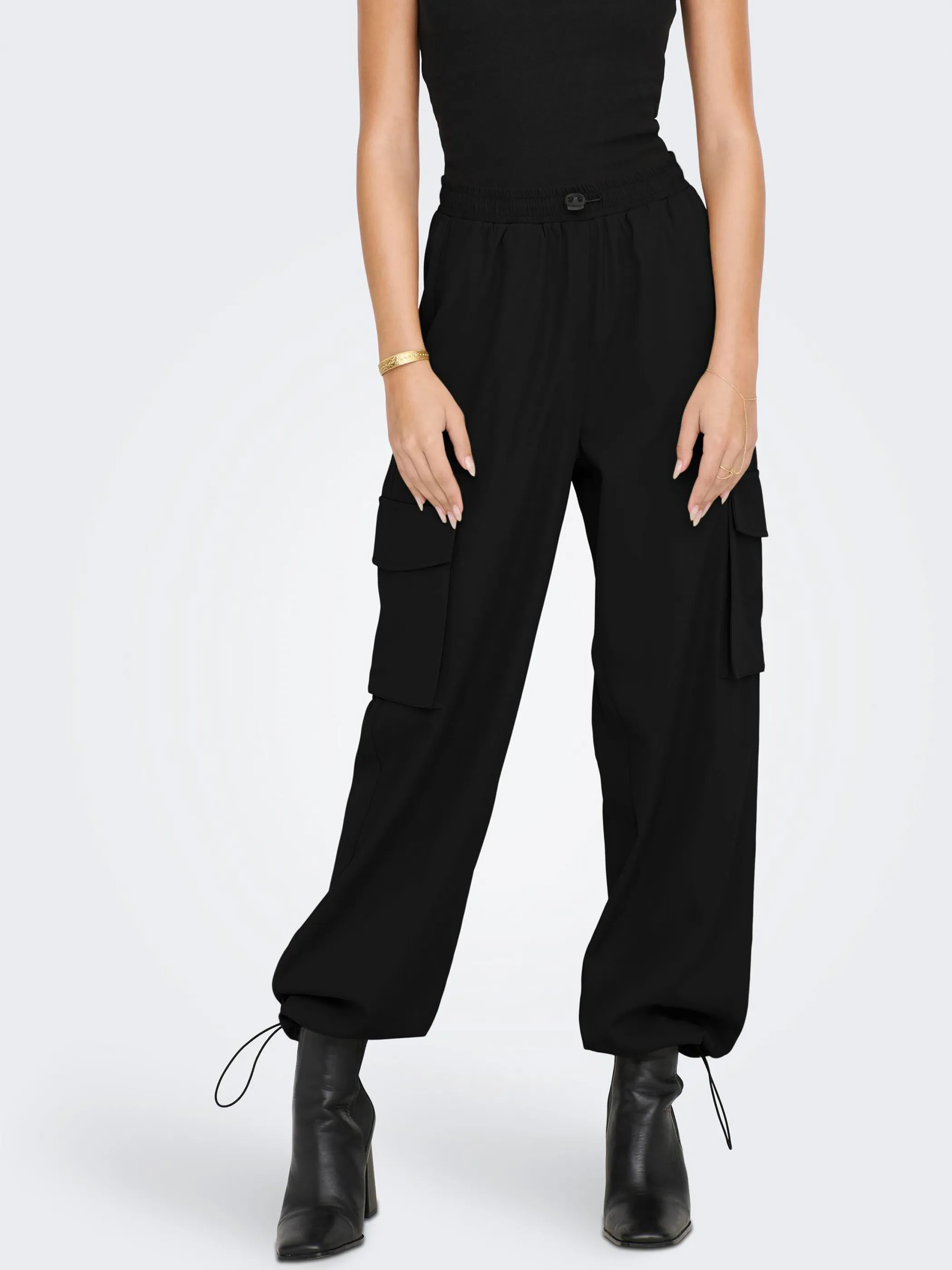 Only 15301004 ONLCASHI CARGO PANT W Schwarz 883622 177911 3 Only 15301004 ONLCASHI CARGO PANT W Schwarz 883622 177911 3