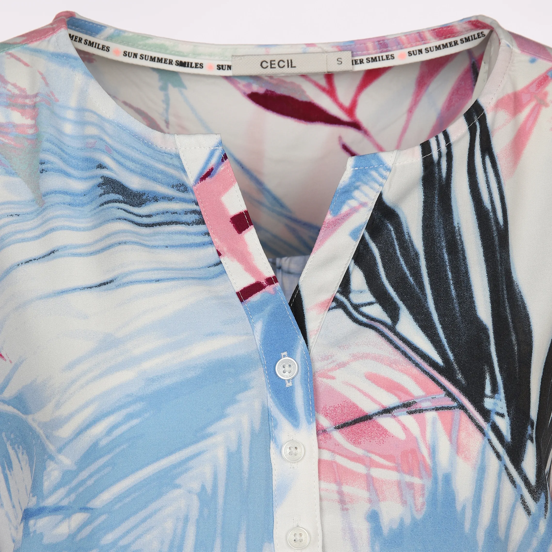 Cecil B343970 TOS Printed Split Neck Blouse Weiß 883097 33474 3 Cecil B343970 TOS Printed Split Neck Blouse Weiß 883097 33474 3