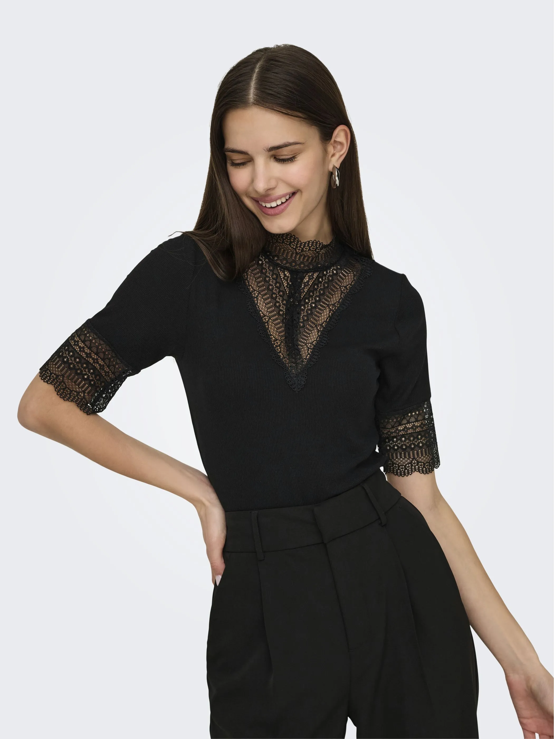 Only 15335353 ONLTILDE HIGHNECK S/S Schwarz 906663 177911