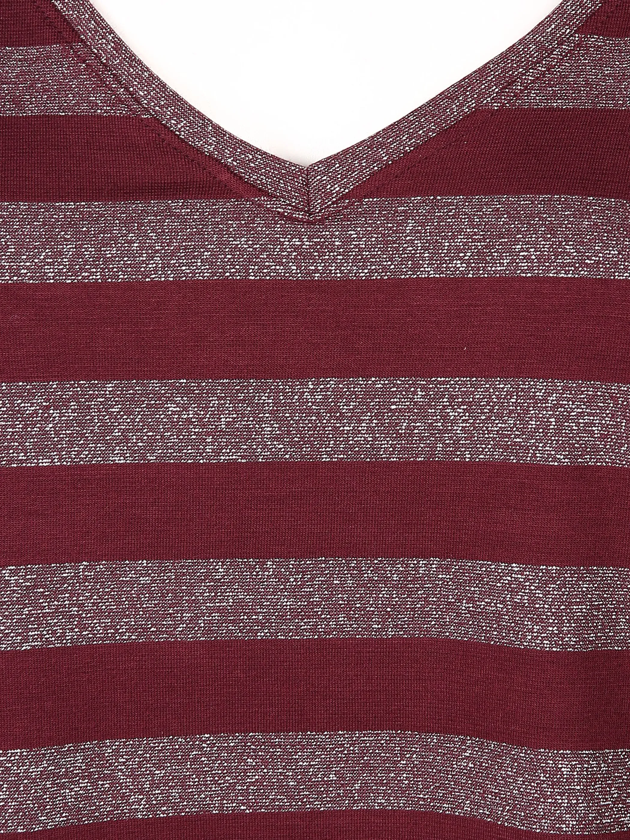 Only 15186827 ONLALEXA S/S V-NECK T Rot 822353 186540001 3 Only 15186827 ONLALEXA S/S V-NECK T Rot 822353 186540001 3