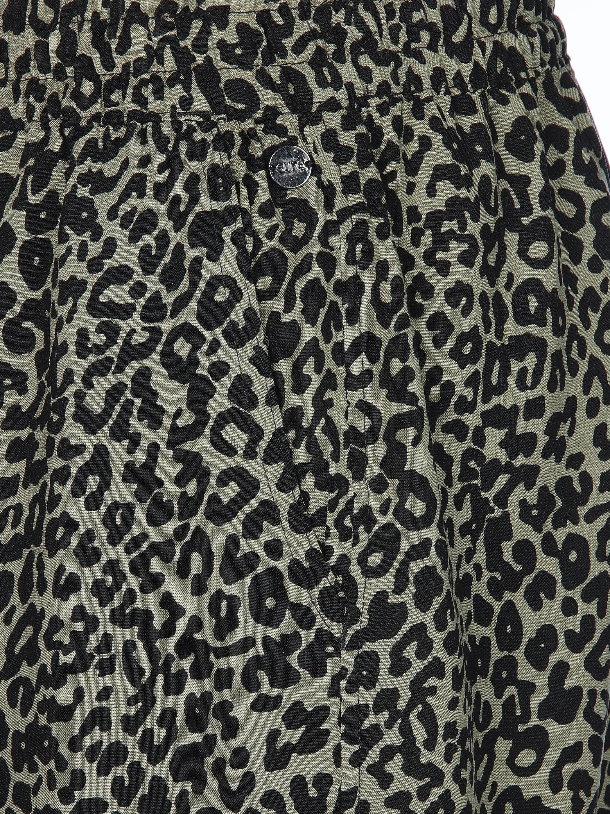 Sure Da-Shorts loose fit Oliv 908244 LEO TREK 3