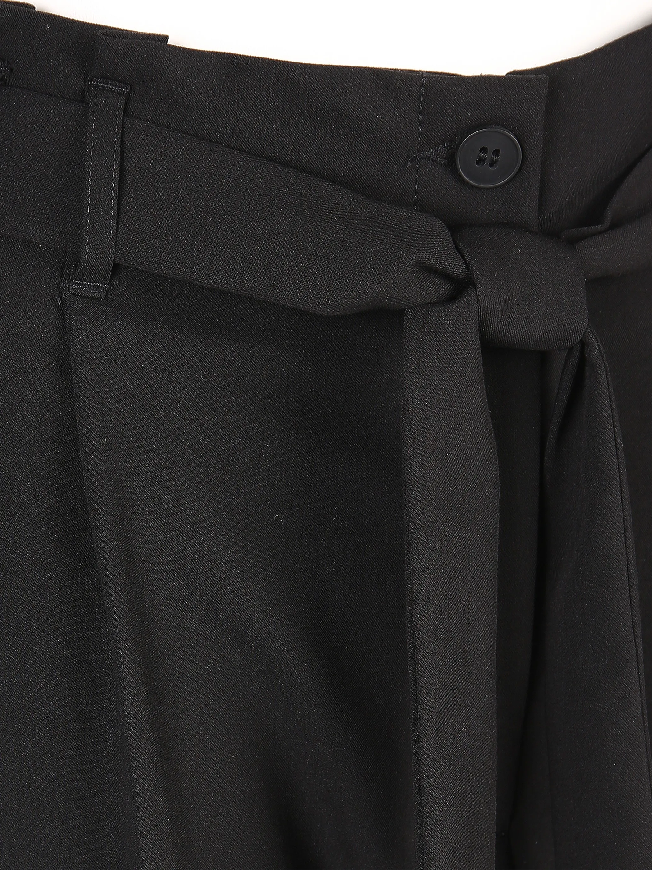 Lisa Tossa Da-Hose m. Bindegürtel Schwarz 833266 SCHWARZ 3 Lisa Tossa Da-Hose m. Bindegürtel Schwarz 833266 SCHWARZ 3