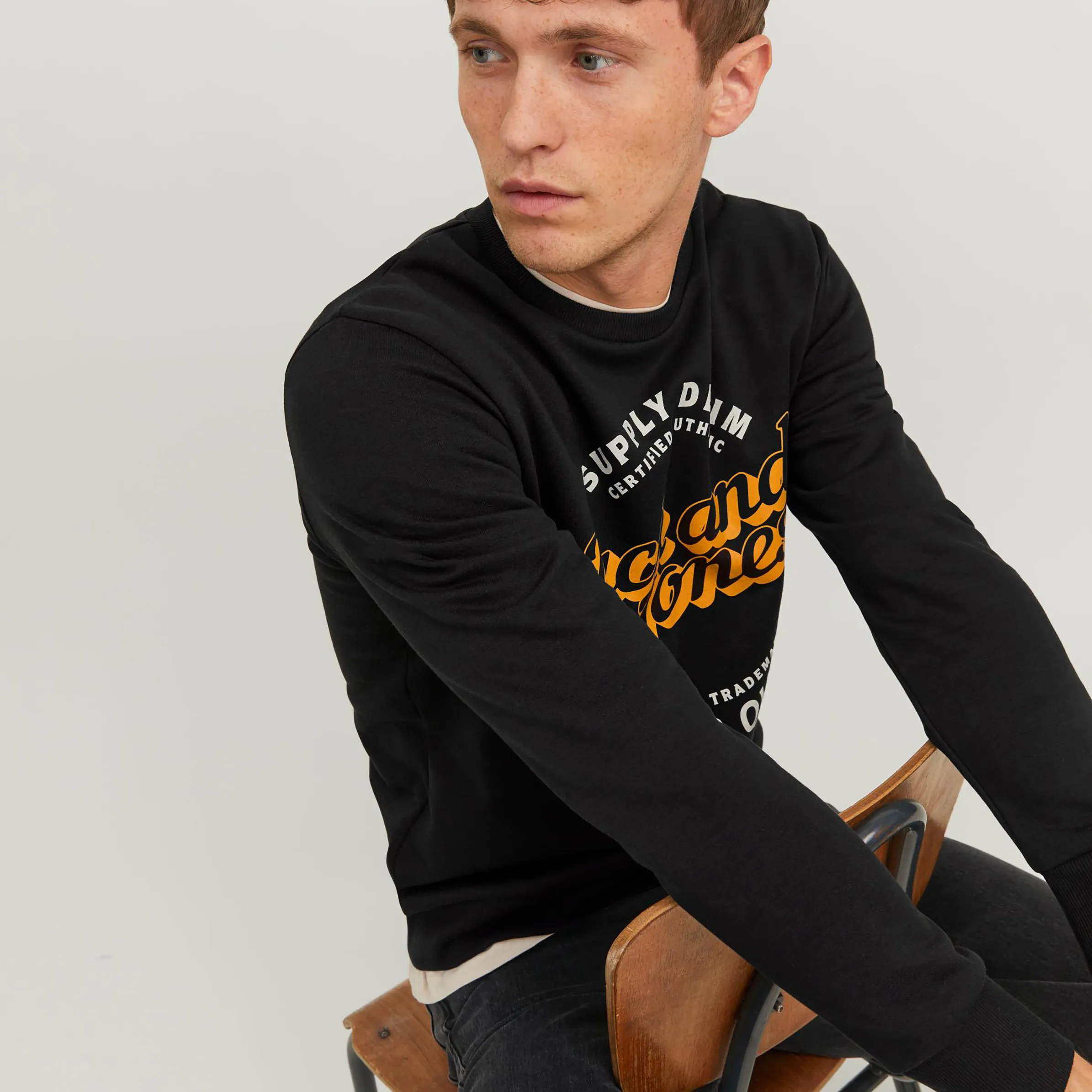 Jack Jones 12236177 JJMIKK SWEAT CREW NEC Schwarz 880380 178012001 4 Jack Jones 12236177 JJMIKK SWEAT CREW NEC Schwarz 880380 178012001 4
