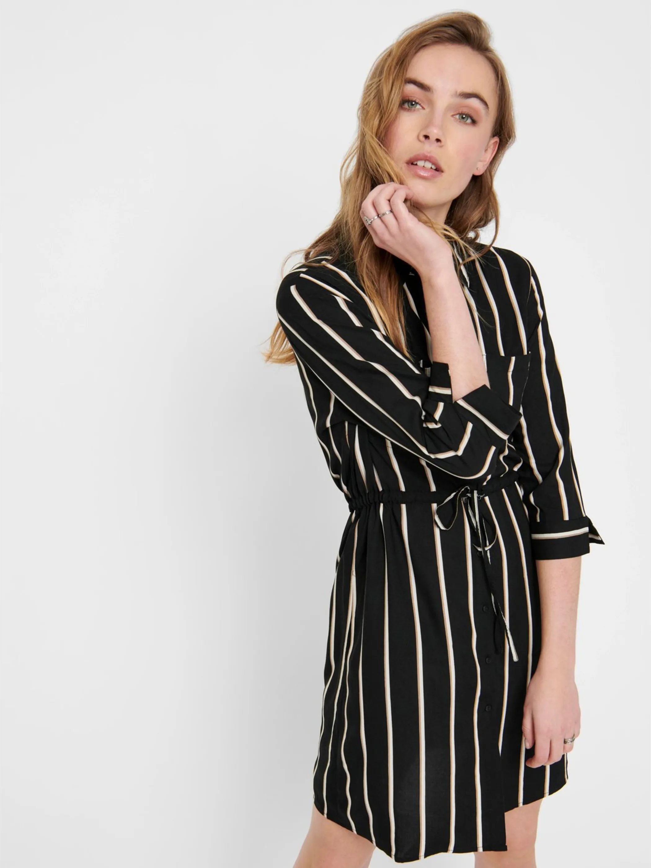 Only 15185738 ONLTAMARI 3/4 SHIRT D Schwarz 827502 177911001 4 Only 15185738 ONLTAMARI 3/4 SHIRT D Schwarz 827502 177911001 4