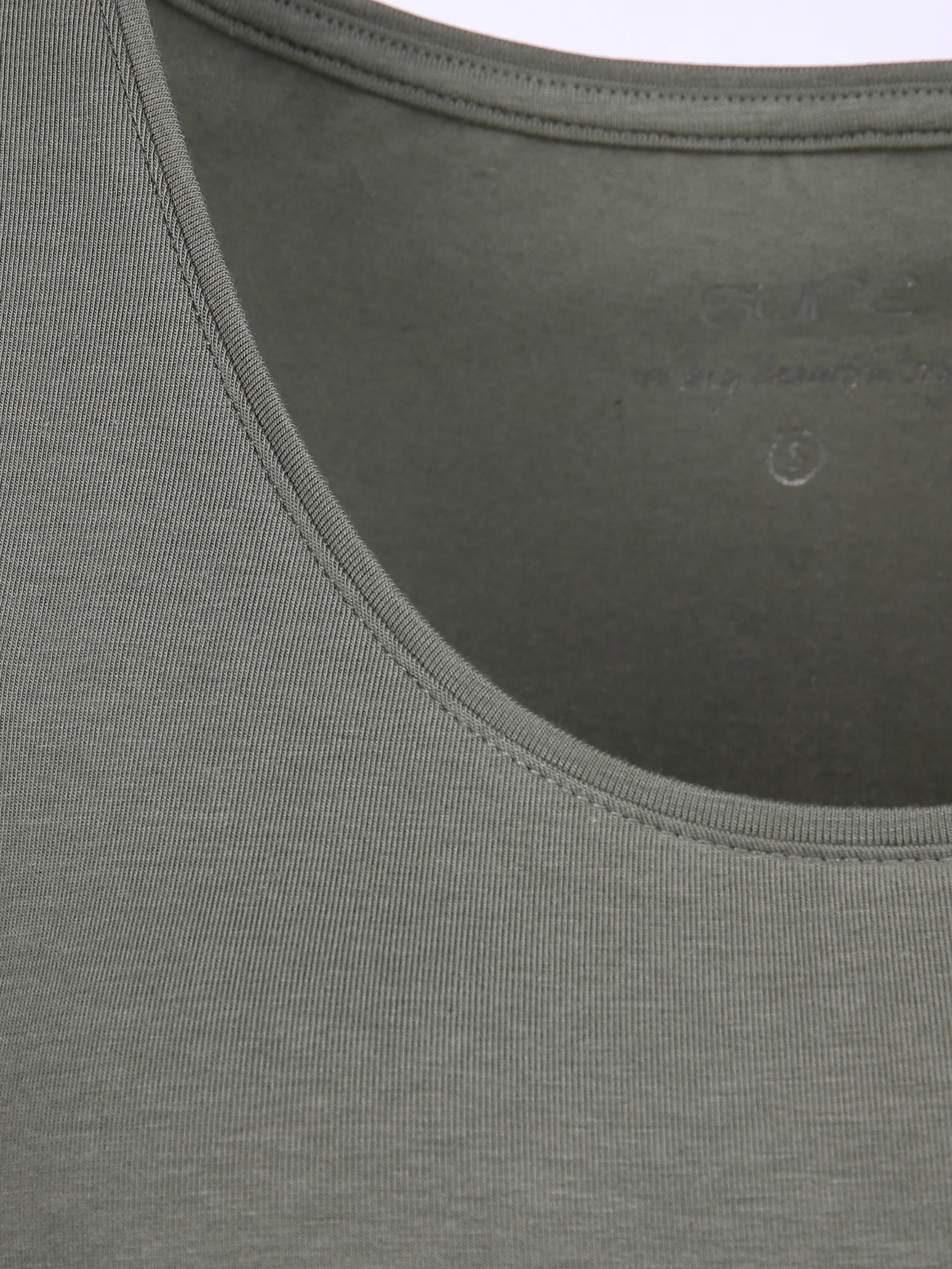 Sure Da-Tanktop m. Neckprint Grün 864847 OLIVE 3 Sure Da-Tanktop m. Neckprint Grün 864847 OLIVE 3