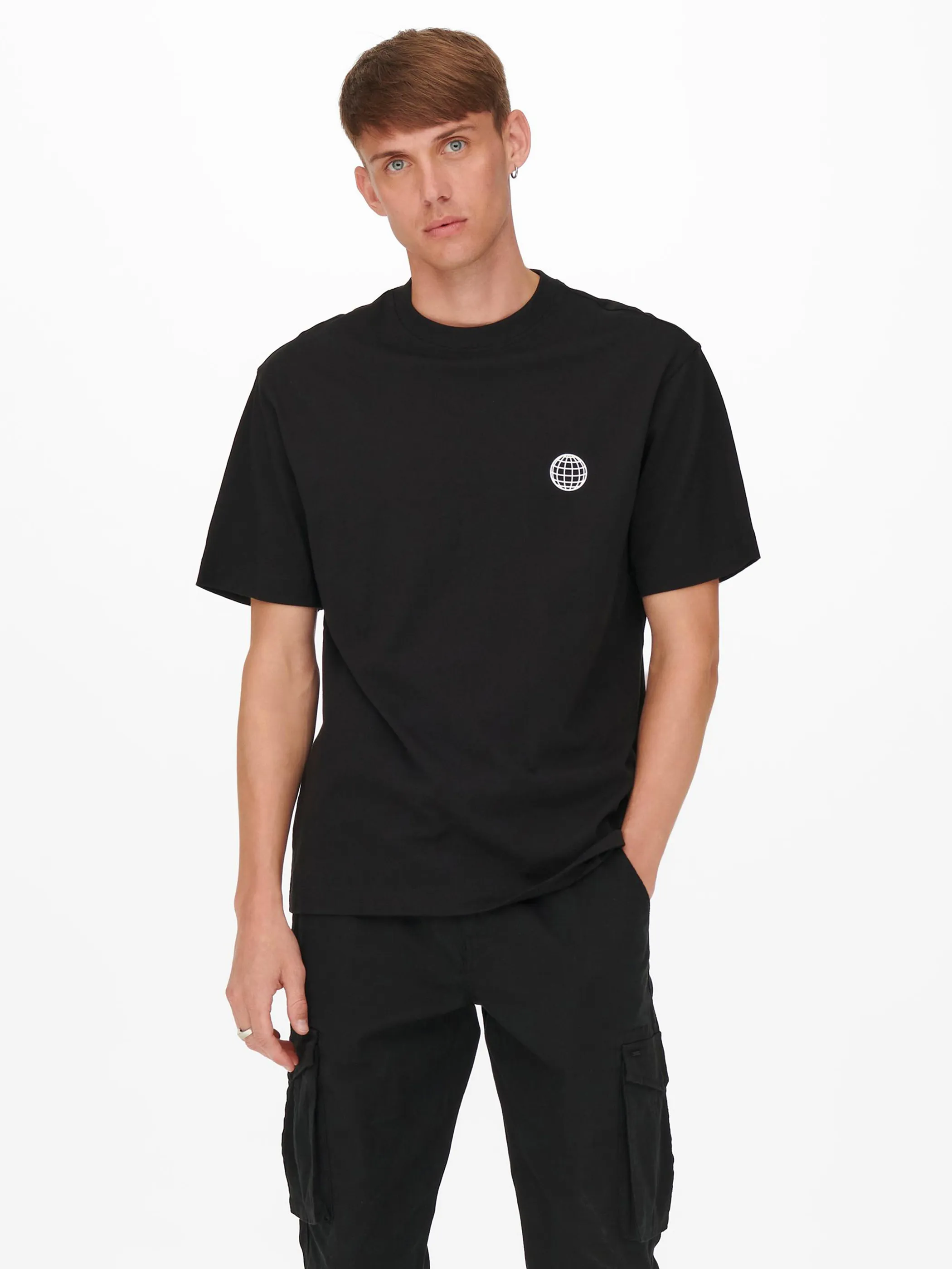 Only & Sons 22022669 ONSGUS RLX PHOTOPRINT Schwarz 863535 187679 4 Only & Sons 22022669 ONSGUS RLX PHOTOPRINT Schwarz 863535 187679 4