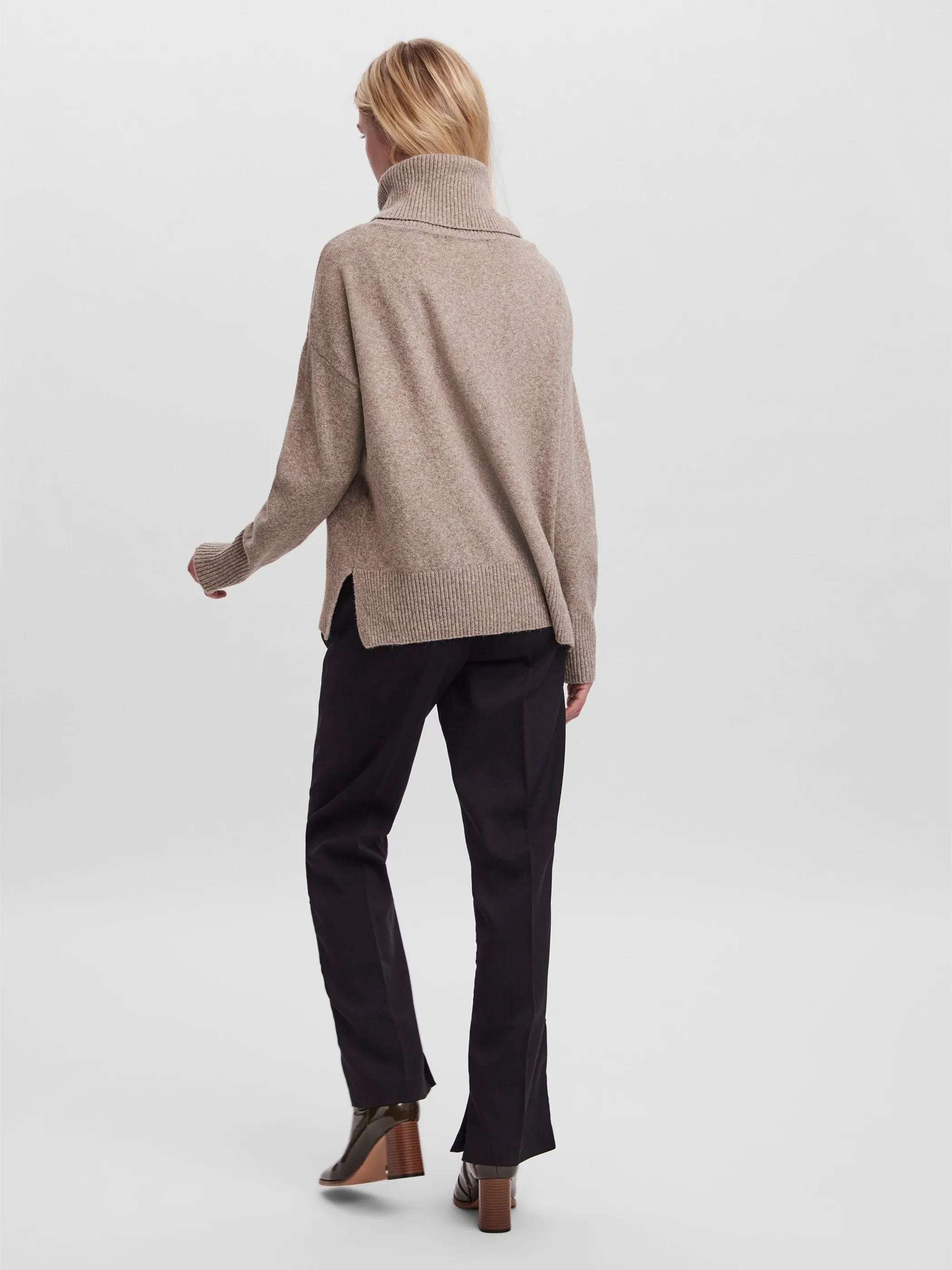 Vero Moda 10231324 VMDOFFY LS COWLNECK B Braun 842567 253617001 4 Vero Moda 10231324 VMDOFFY LS COWLNECK B Braun 842567 253617001 4