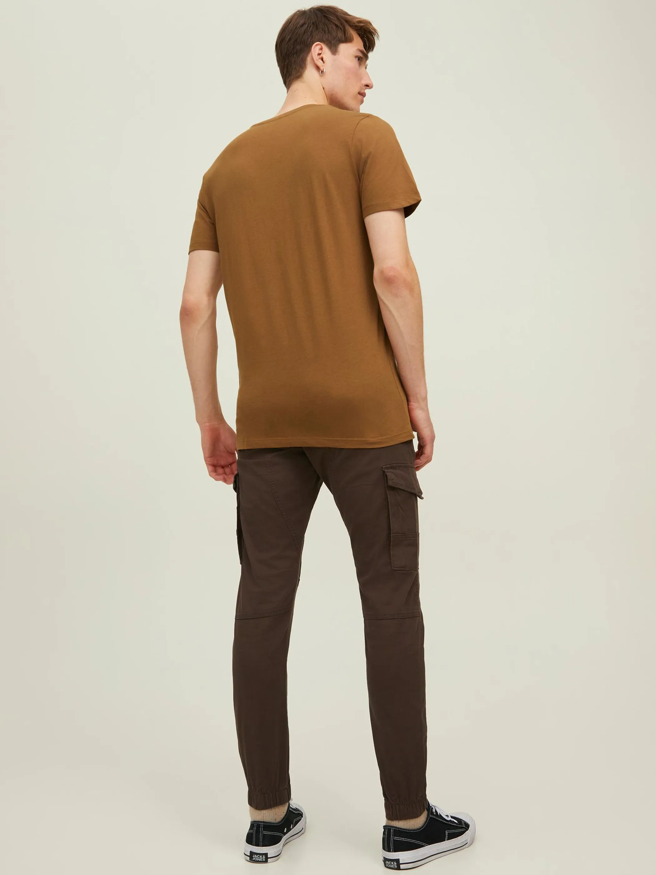 Jack Jones 12151955 JJECORP LOGO TEE SS O Braun 825562 176087011 2 Jack Jones 12151955 JJECORP LOGO TEE SS O Braun 825562 176087011 2