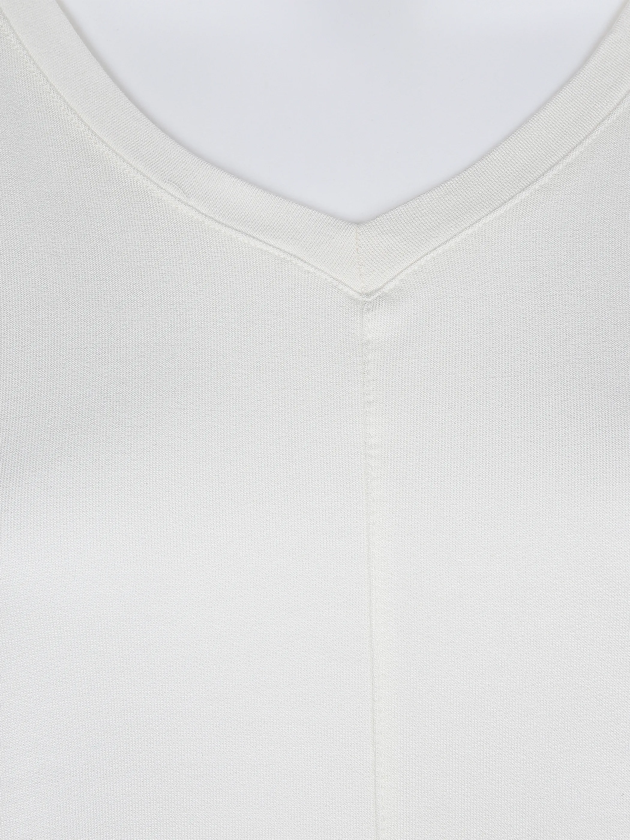 Lisa Tossa Da-T-Shirt m. V-Ausschnitt Weiß 866116 OFFWHITE 3 Lisa Tossa Da-T-Shirt m. V-Ausschnitt Weiß 866116 OFFWHITE 3