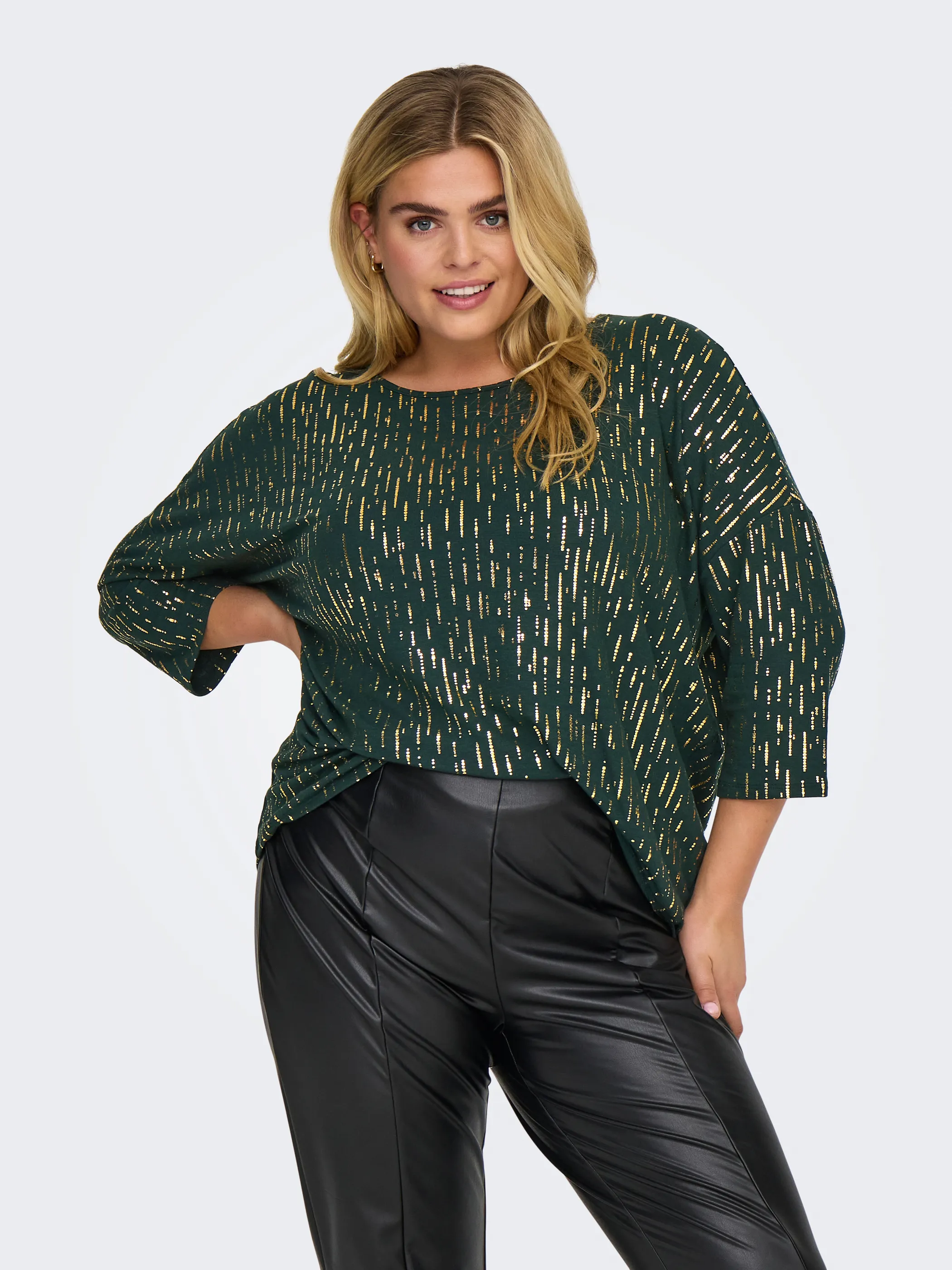 Only Carmakoma 15311133 CARFOILA 3/4 O-NECK T Grün 888300 201830005 4 Only Carmakoma 15311133 CARFOILA 3/4 O-NECK T Grün 888300 201830005 4