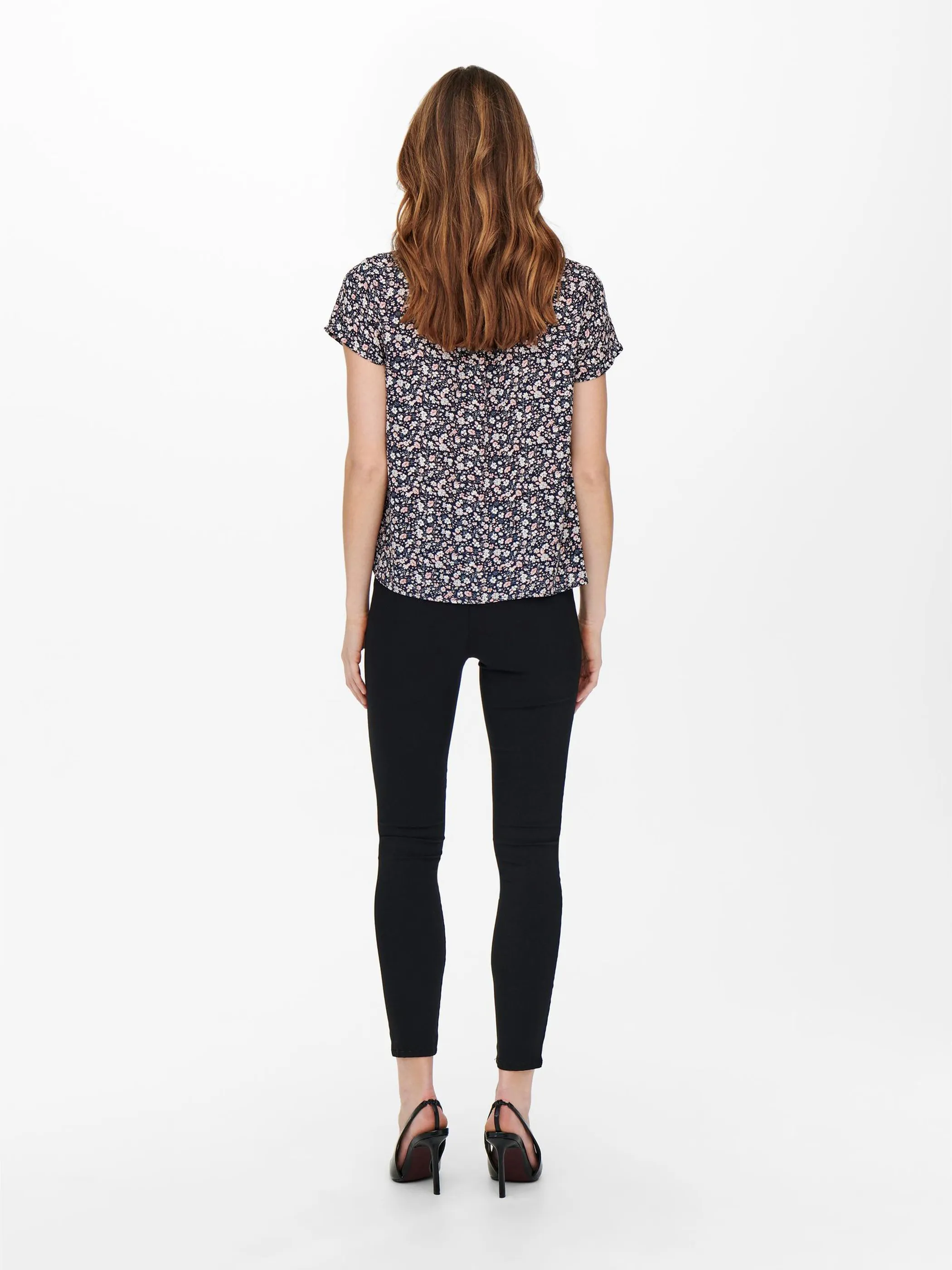 Only 15251512 ONLSONJA LIFE S/S V-N Blau 860305 194962003 4 Only 15251512 ONLSONJA LIFE S/S V-N Blau 860305 194962003 4