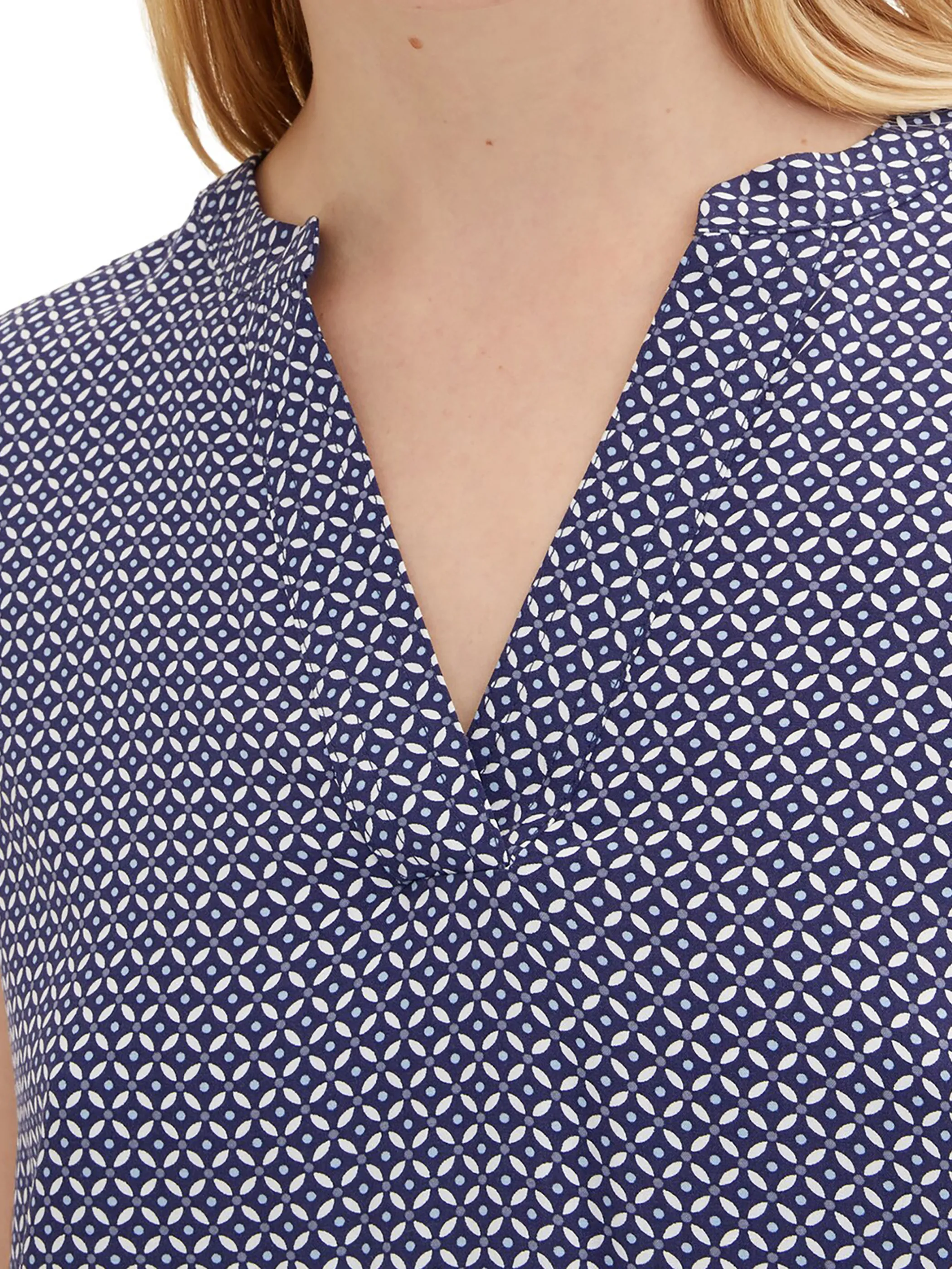 Tom Tailor 1035245 NOS blouse printed Marine 874837 32108 3 Tom Tailor 1035245 NOS blouse printed Marine 874837 32108 3